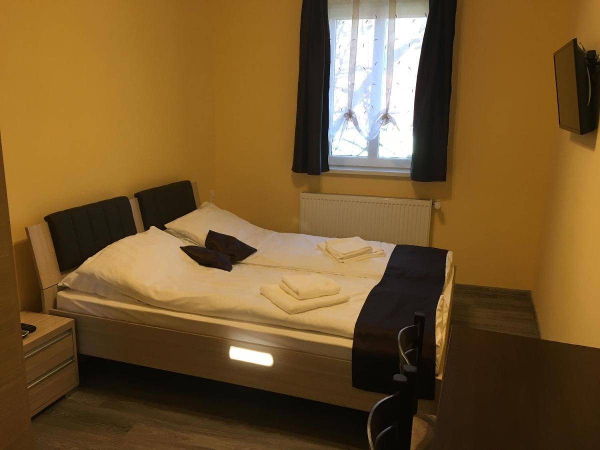 Barsony Vendeglo Es Panzio Bed & Breakfast Szécsény Dış mekan fotoğraf