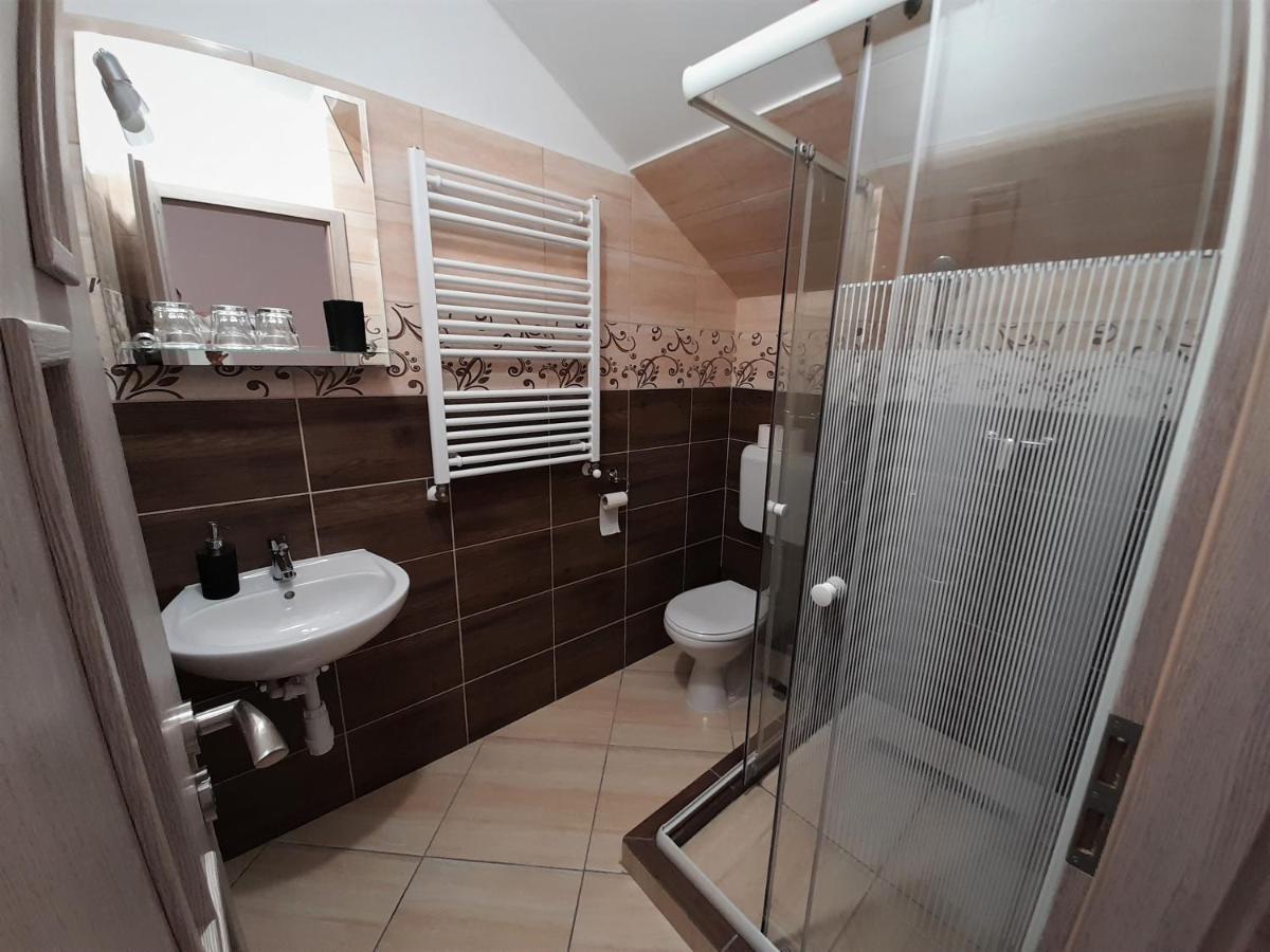 Barsony Vendeglo Es Panzio Bed & Breakfast Szécsény Dış mekan fotoğraf